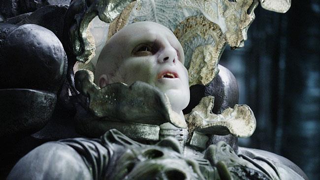 Ridley Scott ha piani per il franchise di Alien ben oltre Prometheus 2: in progetto ci sono almeno 3 sequel La saga di Prometheus è solo all'inizio