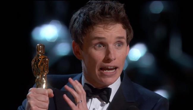 I momenti migliori e tutti i vincitori degli Oscar 2015 Eddie Redmayn, premio Oscar 2015