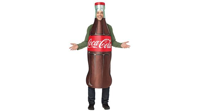 Un rapinatore indossa un costume da bottiglia di Coca Cola per rapinare un ristorante a Henderson Il rapinatore travestito da bottiglia di Coca Cola è scappato con un bottino di 500 dollari