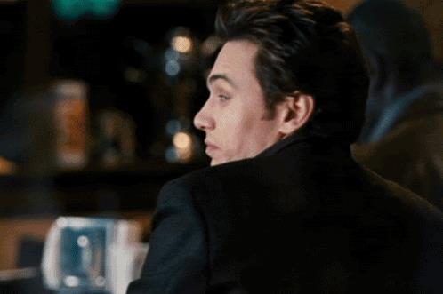 James Franco fa l'occhiolino - GIF di reazione ai commenti, le più divertenti da usare su Whatsapp e Facebook
