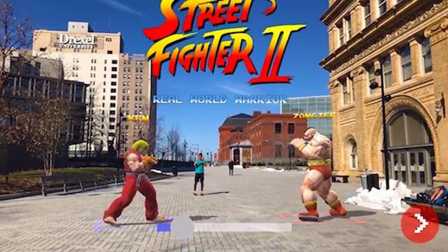Una scena di combattimento dal videogioco originale Una scena tratta dal videogioco