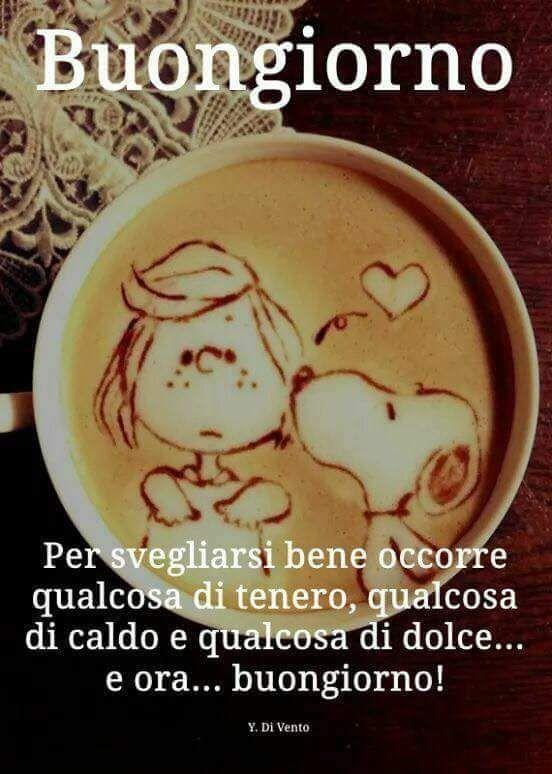 Un cappuccino con dentro Snoopy e Lucy