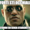 forti sti occhiali stanno su senza stanghette