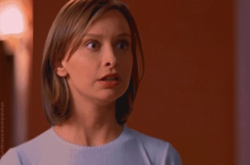 GIF Ally MCBeal imbarazzata