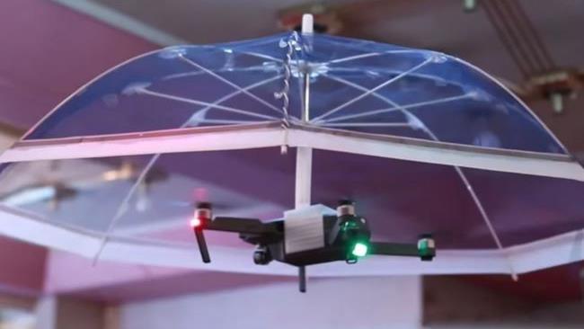 Il dispositivo freeParasol L'ombrello/drone