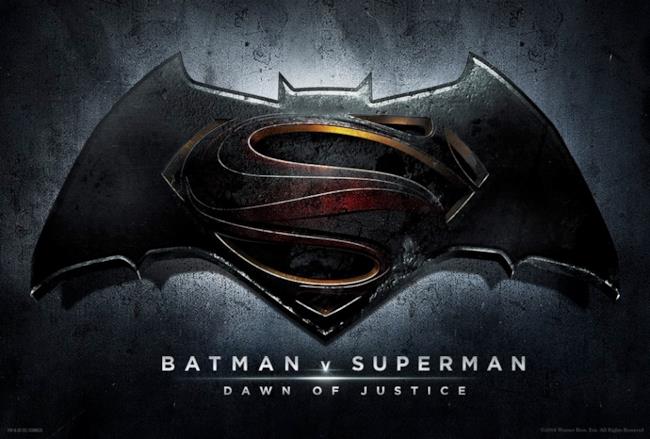 Batman V Superman il trailer emerge online Batman V Superman logo ufficiale