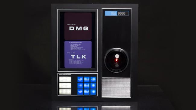 HAL9000 incontra alexa La riproduzione di HAL9000