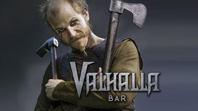 Il bar in Francia dove puoi lanciare asce al bersaglio La locandina del bar Valhalla