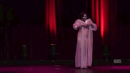 Gif burlesque
