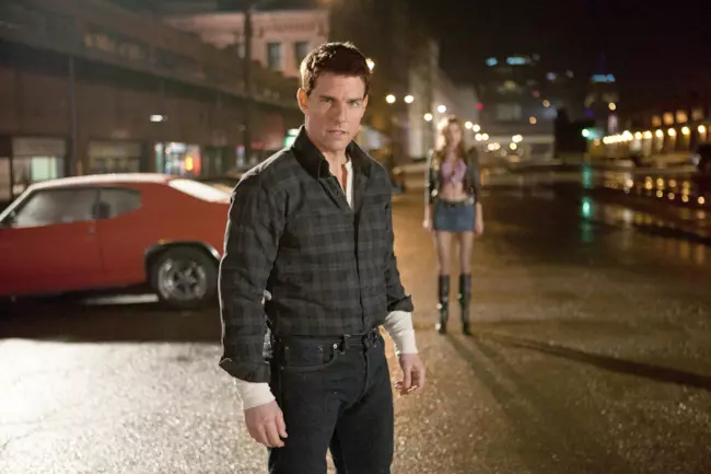 Tom Cruise in una scena di Jack Reacher: La Prova Decisiva Il protagonista dei Jack Reacher, Tom Cruise