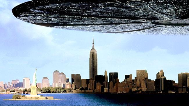 Una serie a fumetti unirà Independence Day al suo sequel, Resurgence La saga di Independence Day continua in un fumetto