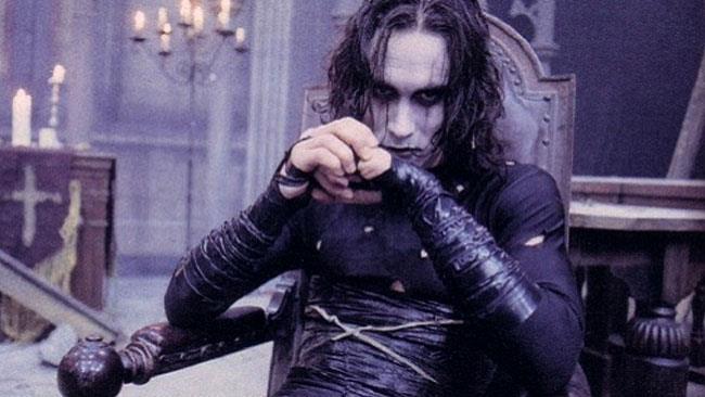 Il remake del Corvo si farà, ma non sarà un remake come gli altri Una scena del Corvo