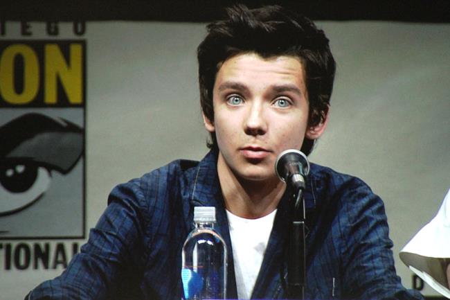 Asa Butterfield potrebbe essere Peter Parker nel nuovo Spider-Man