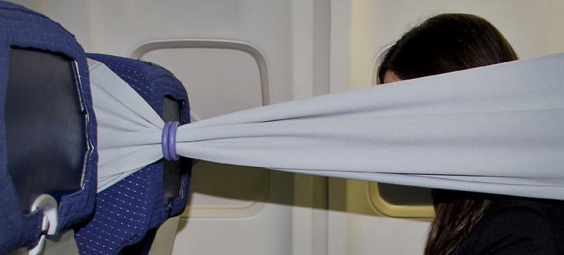 Accessorio B-Touristi in azione su un aereo