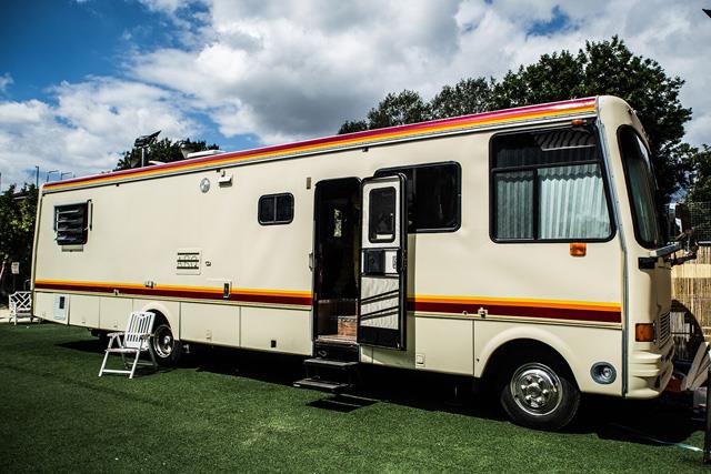 Il camper di Breaking Bad trasformato in un bar