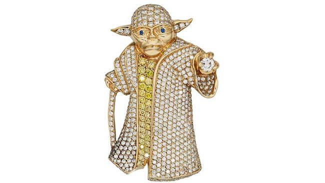 Diamond Yoda Una foto al gioiello di diamanti raffigurante Yoda