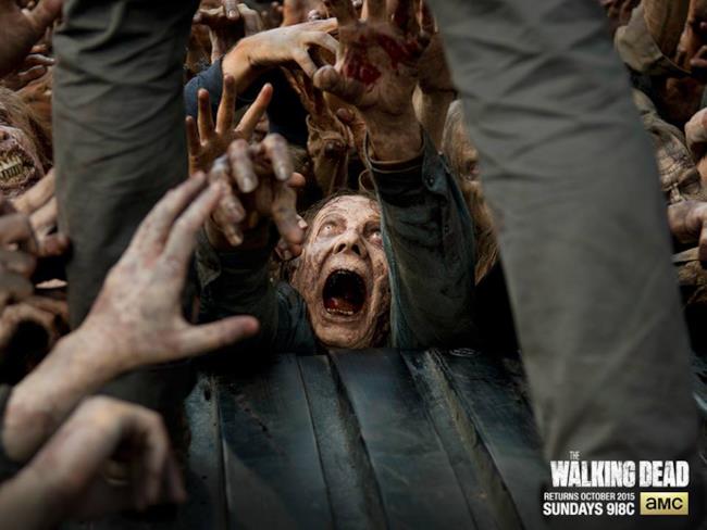 Un'orda zombie nella stagione 6 di The Walking Dead