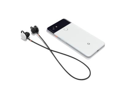 Le cuffie con lo smartphone Pixel 2