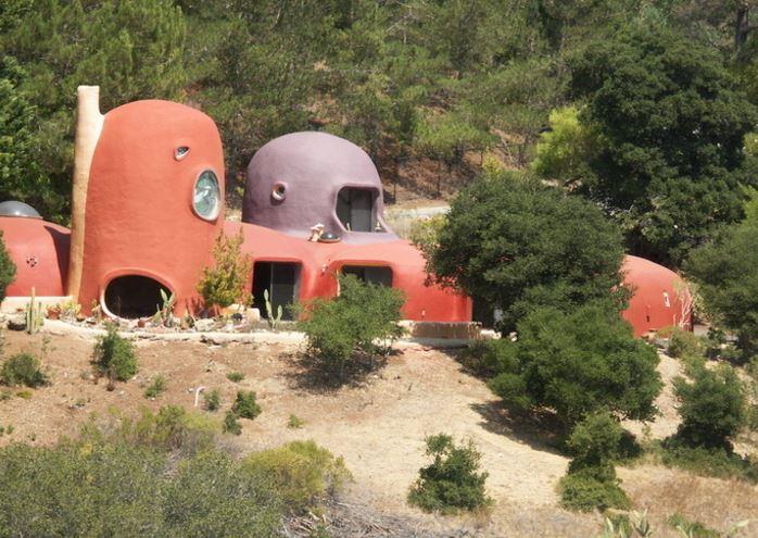 L'esterno di Casa Flintstone