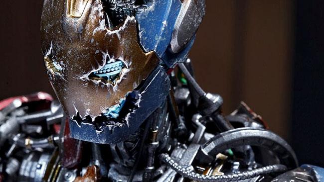 Un primo piano dell'Ultron Mark I