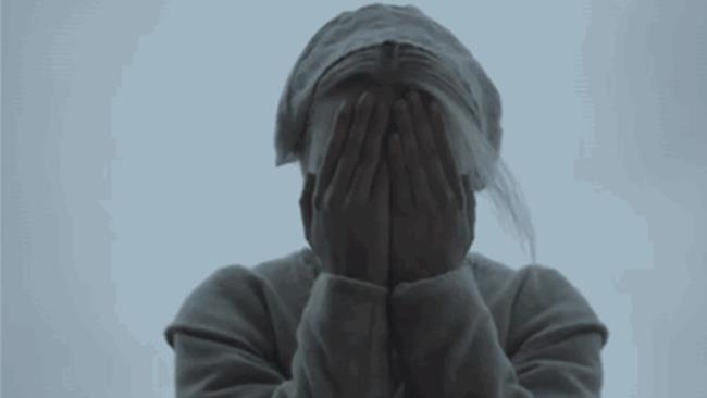 Un inquietante gioco del cucù al centro del nuovo trailer di The Witch Peek a boo è il gioco al centro del nuovo trailer di The Witch