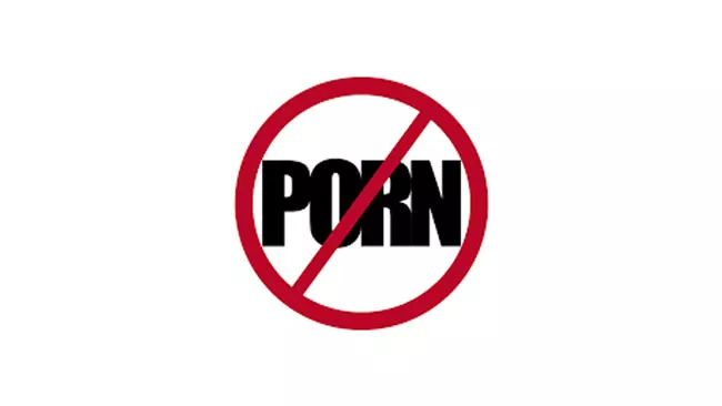 NO PORN! Divieto di pornografia