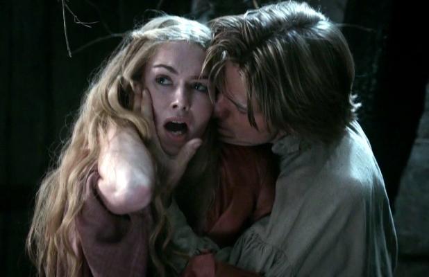 Cersei e Jaime in un momento di passione Cersei e Jaime amoreggiano