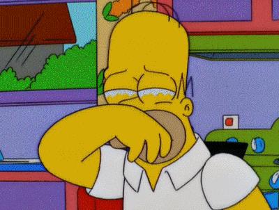 Homer Simpson piange - GIF di reazione ai commenti, le più divertenti da usare su Whatsapp e Facebook