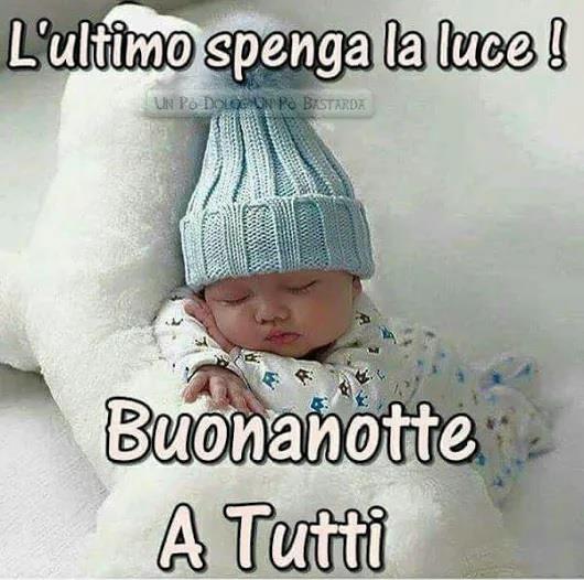 Un bebè addormentato