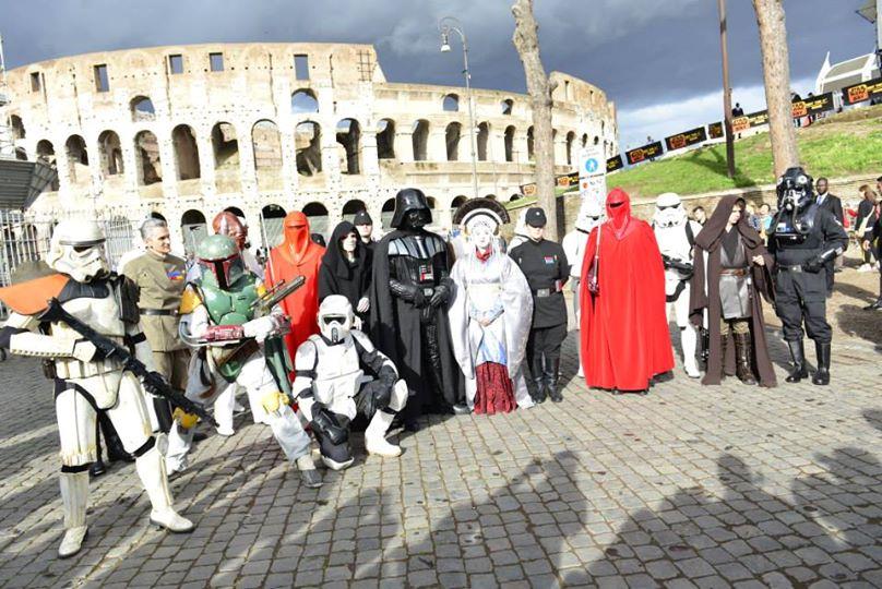 selfie colosseo di personaggi di star wars