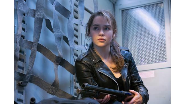 Sarah Connor in una scena di Terminator: Genisys