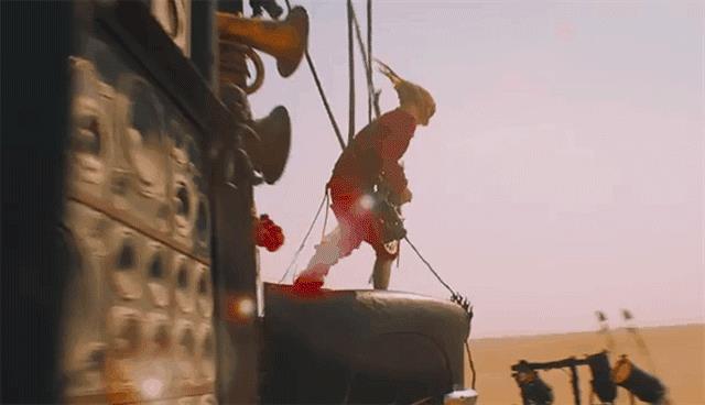 La chitarra di Mad Max: Fury Road funzionava davvero