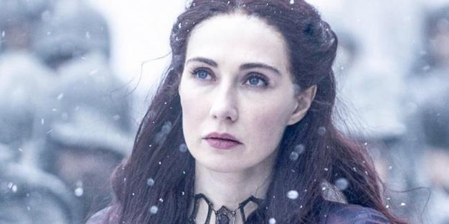 L'episodio 9 della stagione 5 di Game of Thrones ha spoilerato i libri Melisandre in Game of Thrones Stagione 5