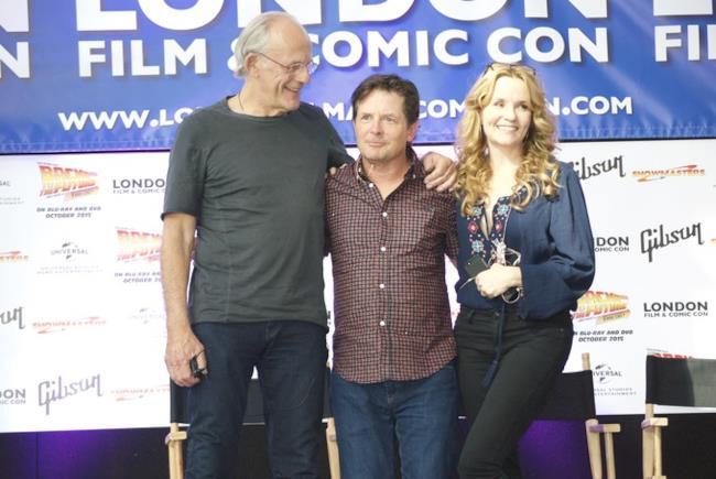 Christopher Lloys, Michael J. Fox e Lea Thompson alla reunion di Ritorno al Futuro