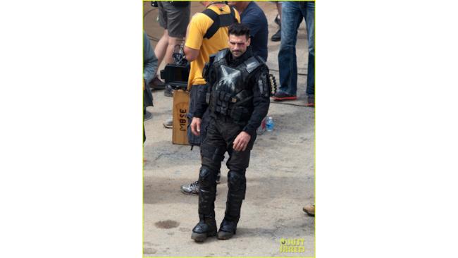 Uno sguardo al nuovo costume di Crossbones