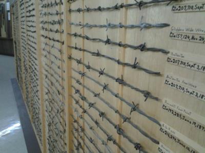 Una delle sezioni del museo del filo spinato