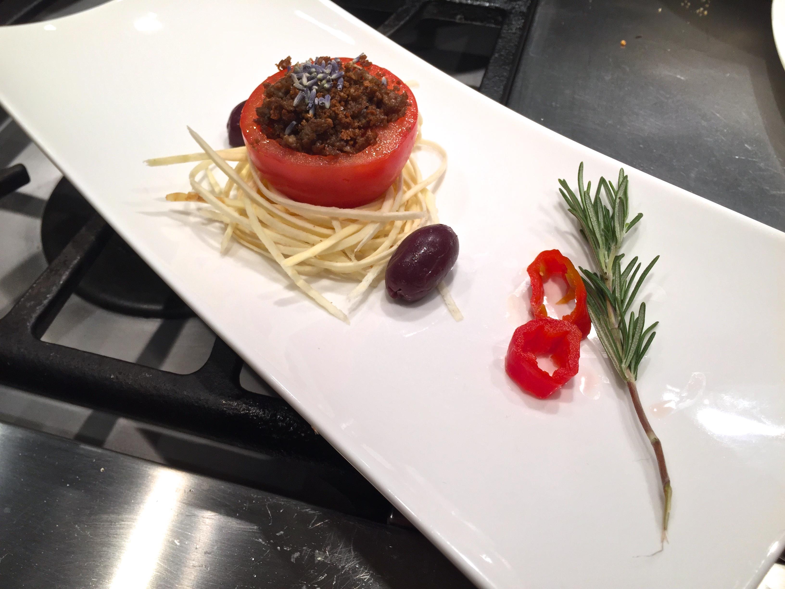 Il C-fu presentato come un piatto della nouvelle cuisine