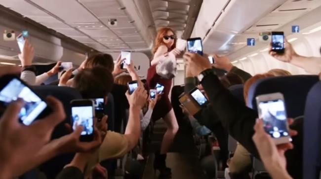 Selfie: la prima serie che parla di social media addicted Selfie, la serie americana che parlerà di social