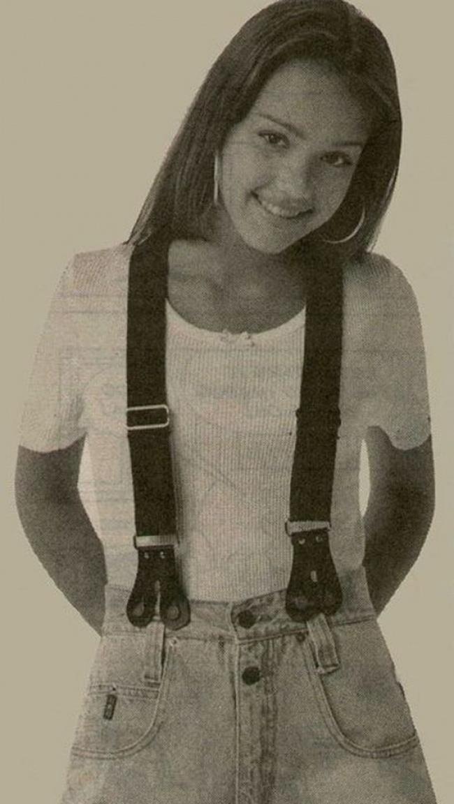 Un'immagine di Jessica Alba da adolescente