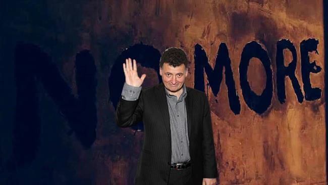 Dopo oltre 6 anni come showrunner, Steven Moffat ha dichiarato che lascerà lo show targato BBC per la fine del 2017. L'addio di Moffat è previsto per fine 2017. Subentrerà al suo posto Chris Chibnall.