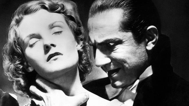 Lo chiamano metodo Dracula: succhiare via il sangue dai giovani per ringiovanire i vecchi Un'immagine di Dracula che afferra il collo di una giovane
