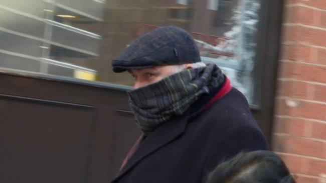 Chirurgo 'Zorro' denunciato per aver firmato il fegato dei pazienti Il dottore accusato