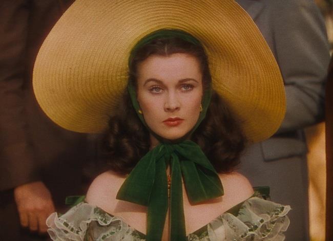 Fino al 10 gennaio alla casa del cinema di Roma in mostra Aspettando Via col vento…Vivien Leigh dedicato all’iconica Rossella O’Hara Vivien Leigh raccontata dagli scatti, dalle locandine e dalle riviste in mostra alla Casa del Cinema