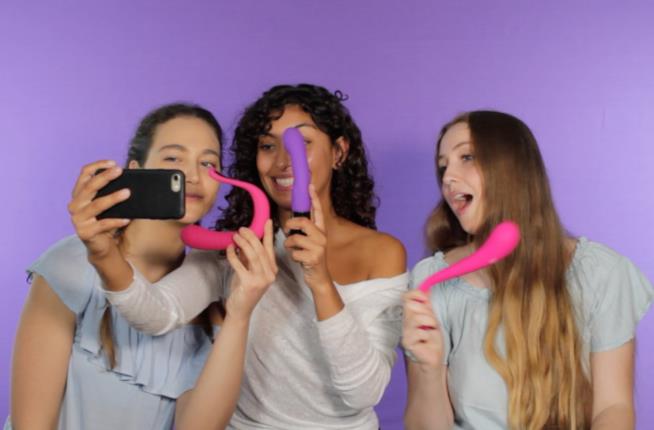MySecretCase descrive il rapporto tra le Millennial e il sesso Ragazze con sex toys