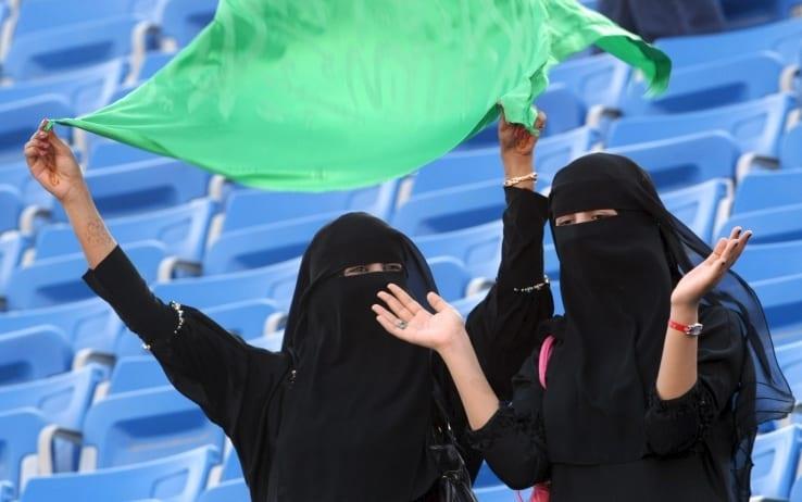 Anche le donne, ora, possono entrare negli stati in Arabia Saudita In Arabia Saudita le donne finalmente possono accedere agli stadi