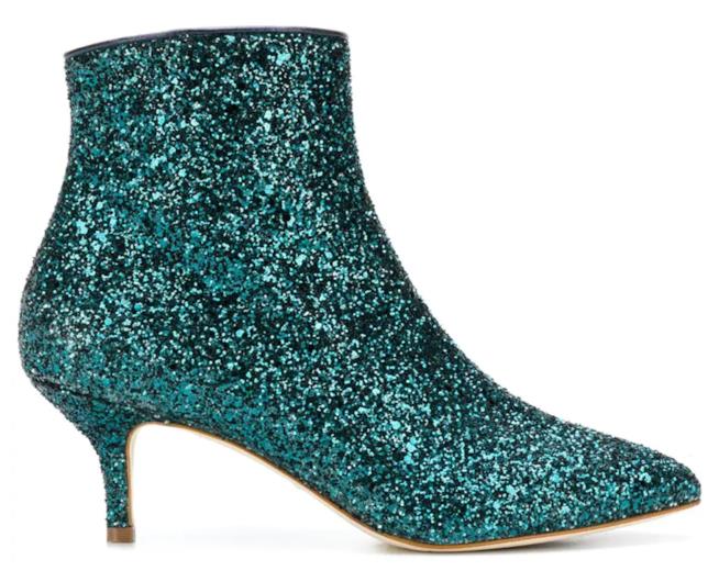 Stivaletti verdi di tendenza per l'autunno inverno 2018-18 In verde, gli stivaletti di moda per l'autunno inverno 2018-19