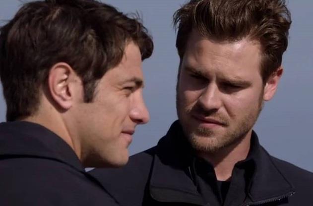Jacke Ryan Jack e Ryan in una scena di Station 19
