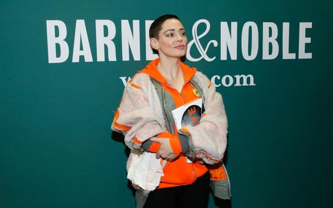 Rose McGowan alla London Fashion Week fa il punto della situazione sulla lotta alle molestie sessuali L'attrice e attivista Rose McGowan