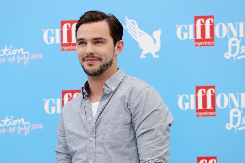 Nicholas Hoult e la fidanzata Bryana Holly sono diventati genitori Nicholas Hoult e Bryana Holly