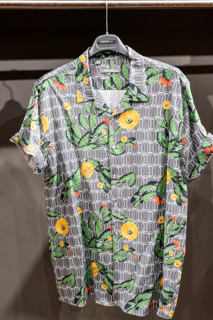 La camicia a fiori di Havana&Co La camicia a stampa floreale di Havana&Co